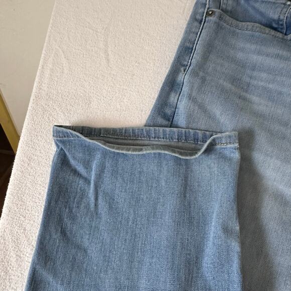 Levi's 505 Straight Denim Jeans Mens 40x32 Blue Med Wash 5 Pocket Regular Fit - Picture 4 of 9